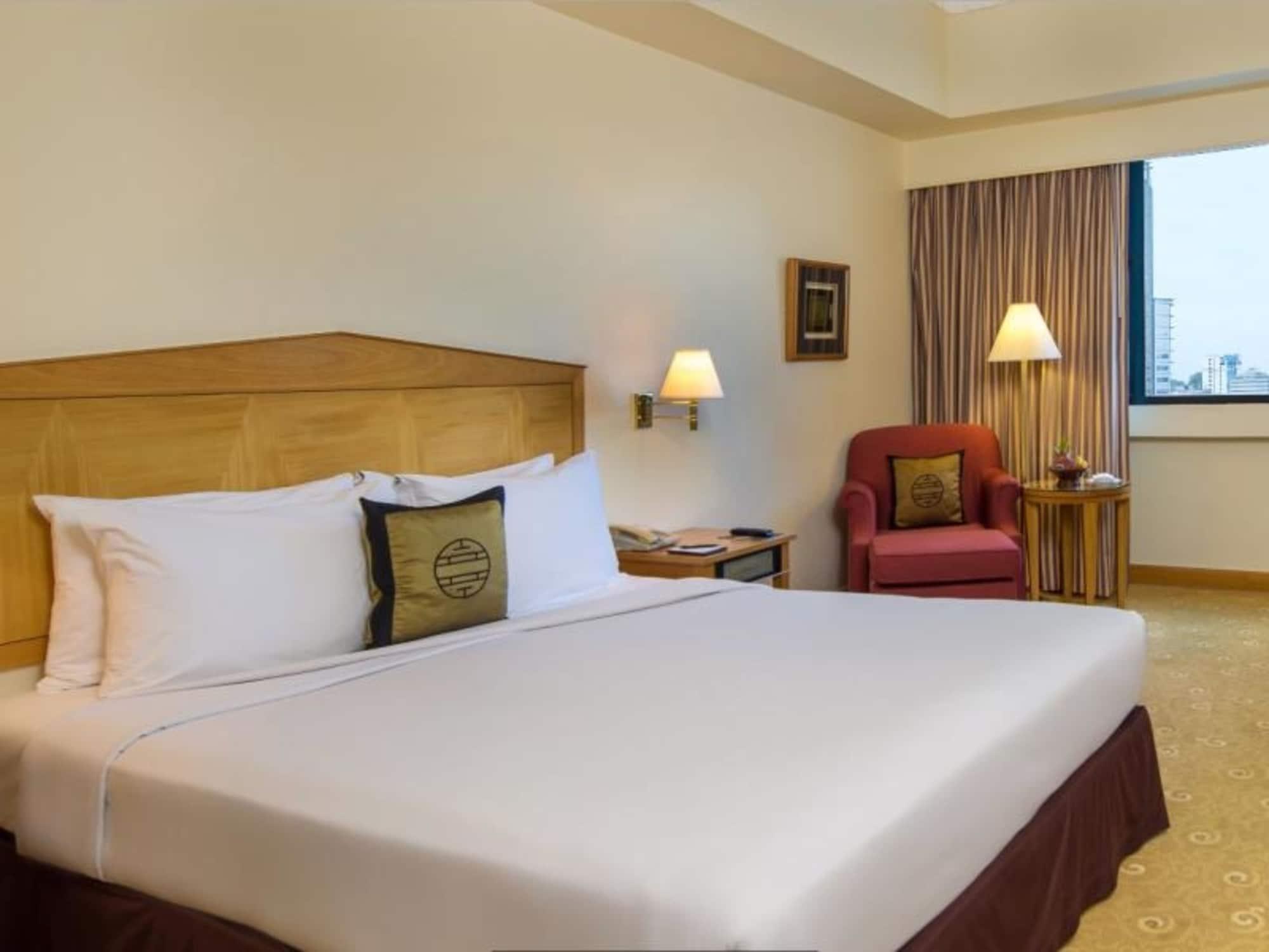 Khách sạn Saigon 4*