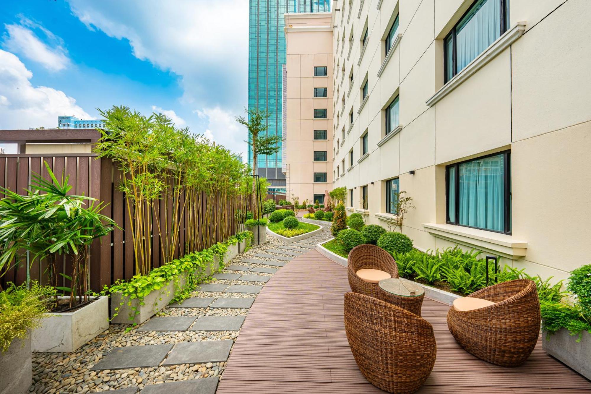 Saigon Khách sạn